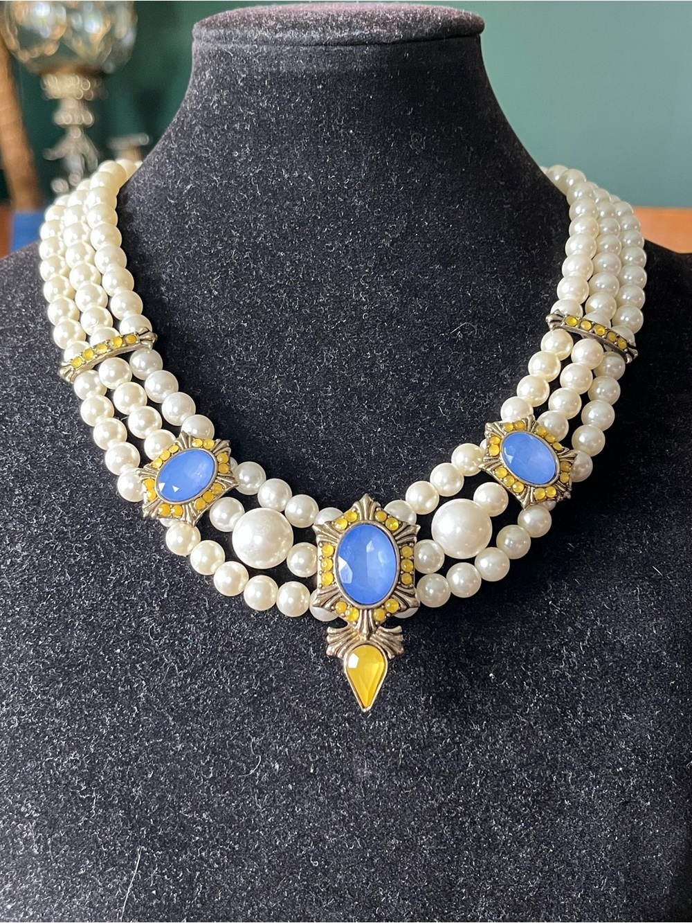 Vintage Faux Pearl Blue Yellow Baroque Statement Necklace Regency Hollywood